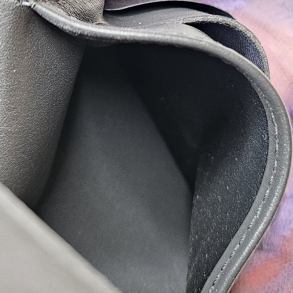 Louis Vuitton Matte Vernis Double Snap wallet - Picture 9 of 15